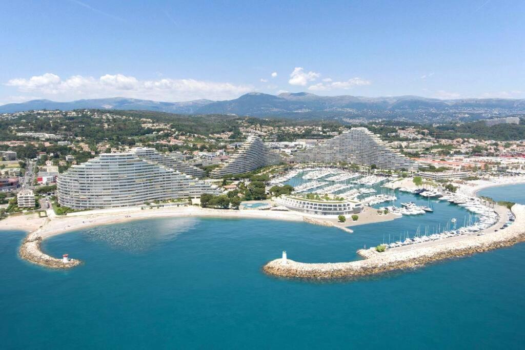 Studio Port Marina - Parking Prive, Climatise Au Ducal Вилньов Любе Екстериор снимка