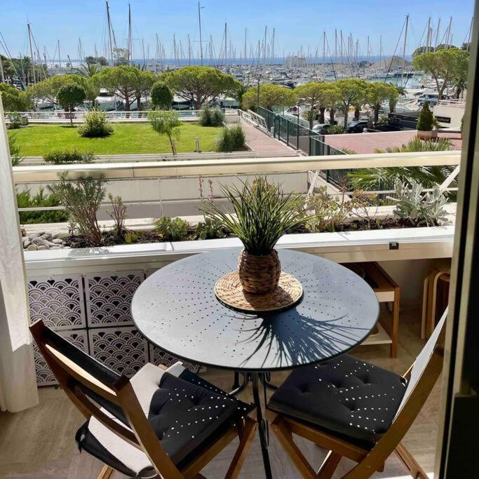 Studio Port Marina - Parking Prive, Climatise Au Ducal Вилньов Любе Екстериор снимка