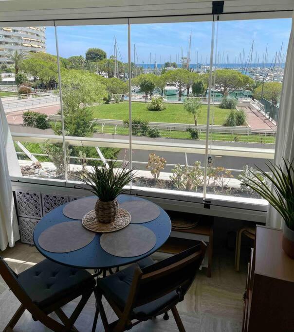 Studio Port Marina - Parking Prive, Climatise Au Ducal Вилньов Любе Екстериор снимка